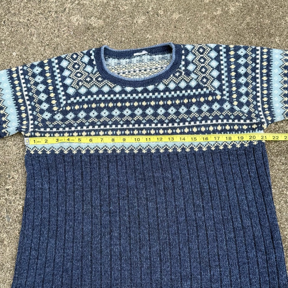 Fair Isle Blue Knit Sweater Large – Cozy Soft Nordic Style Pullover - Picture 3 of 5